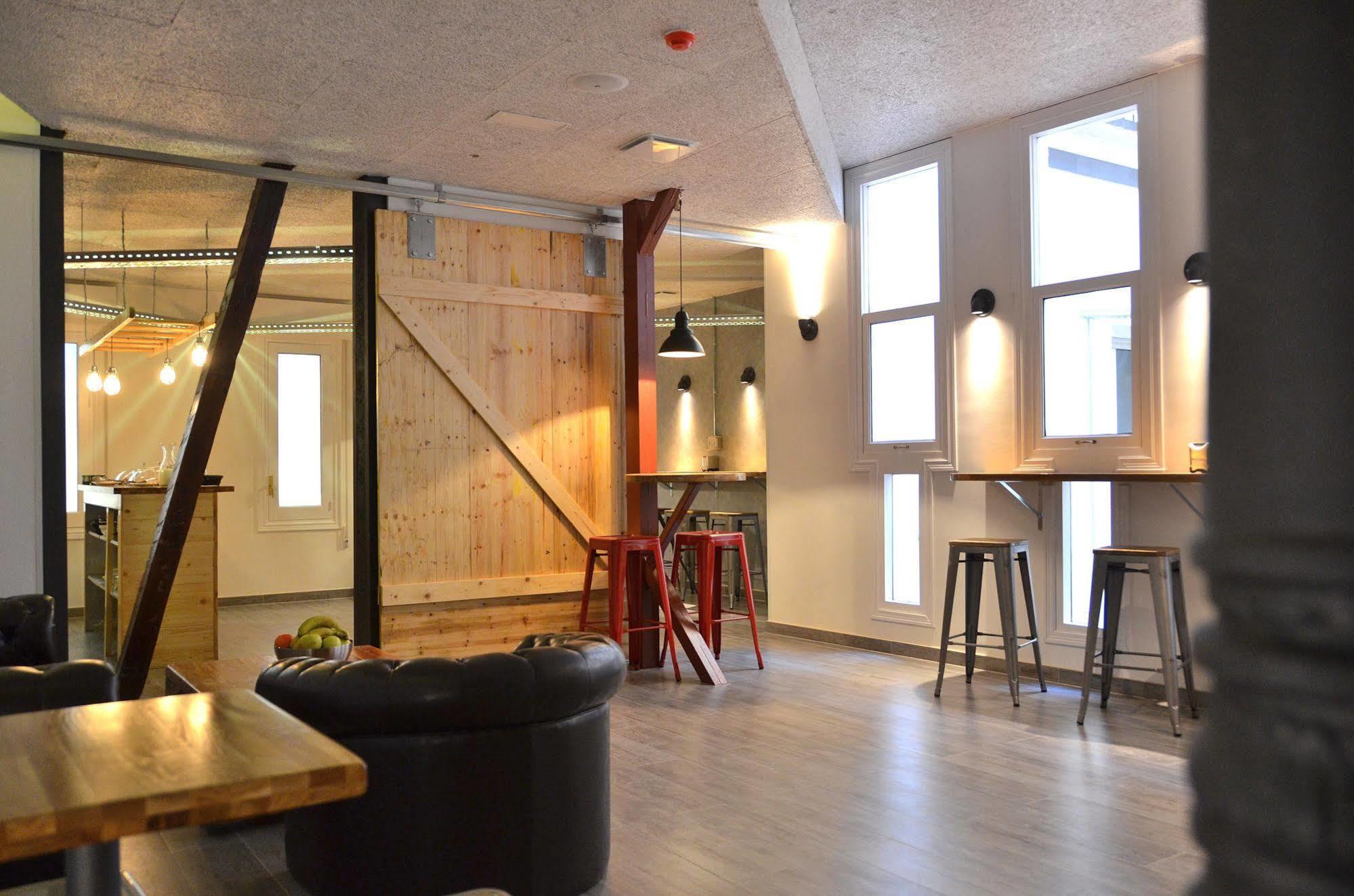 Albergue Far Atocha Madri